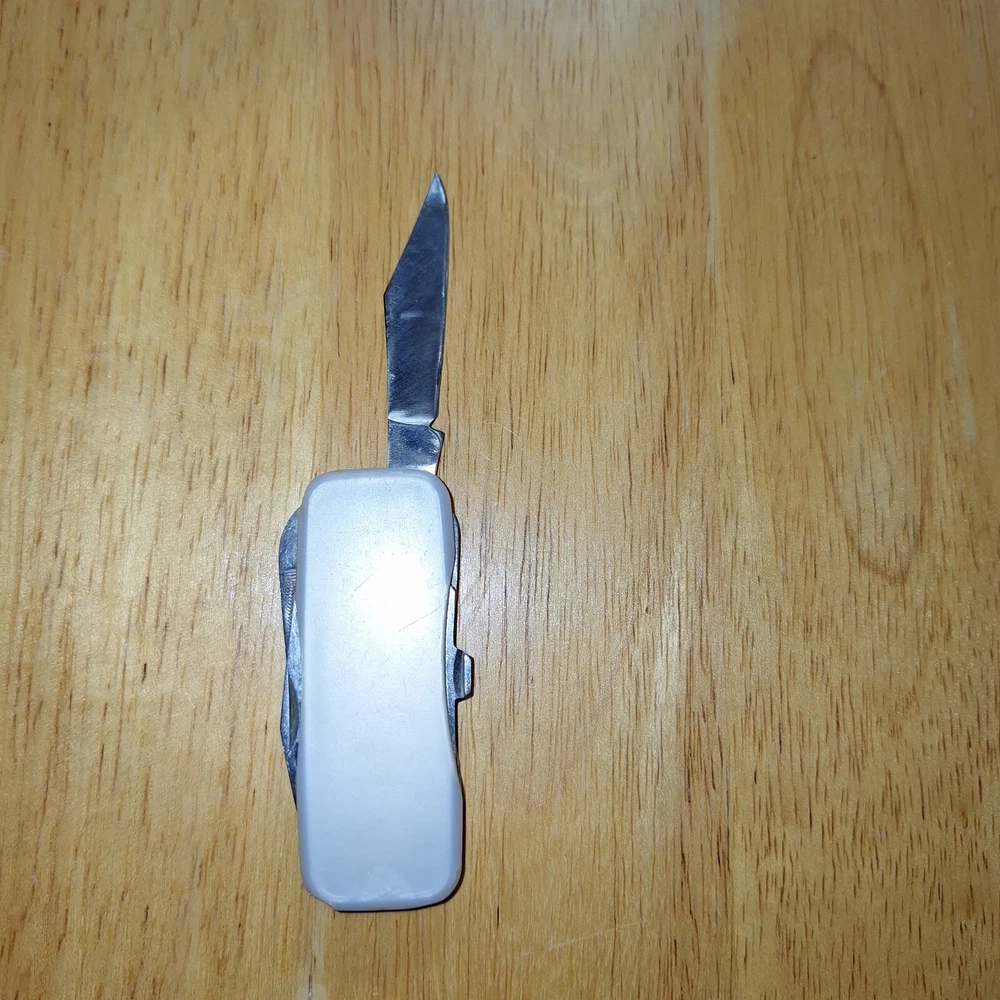 Compact Multifunctional Pocket Knife with Multiple Tools Compact Multifunctional Pocket Knife with Multiple Tools