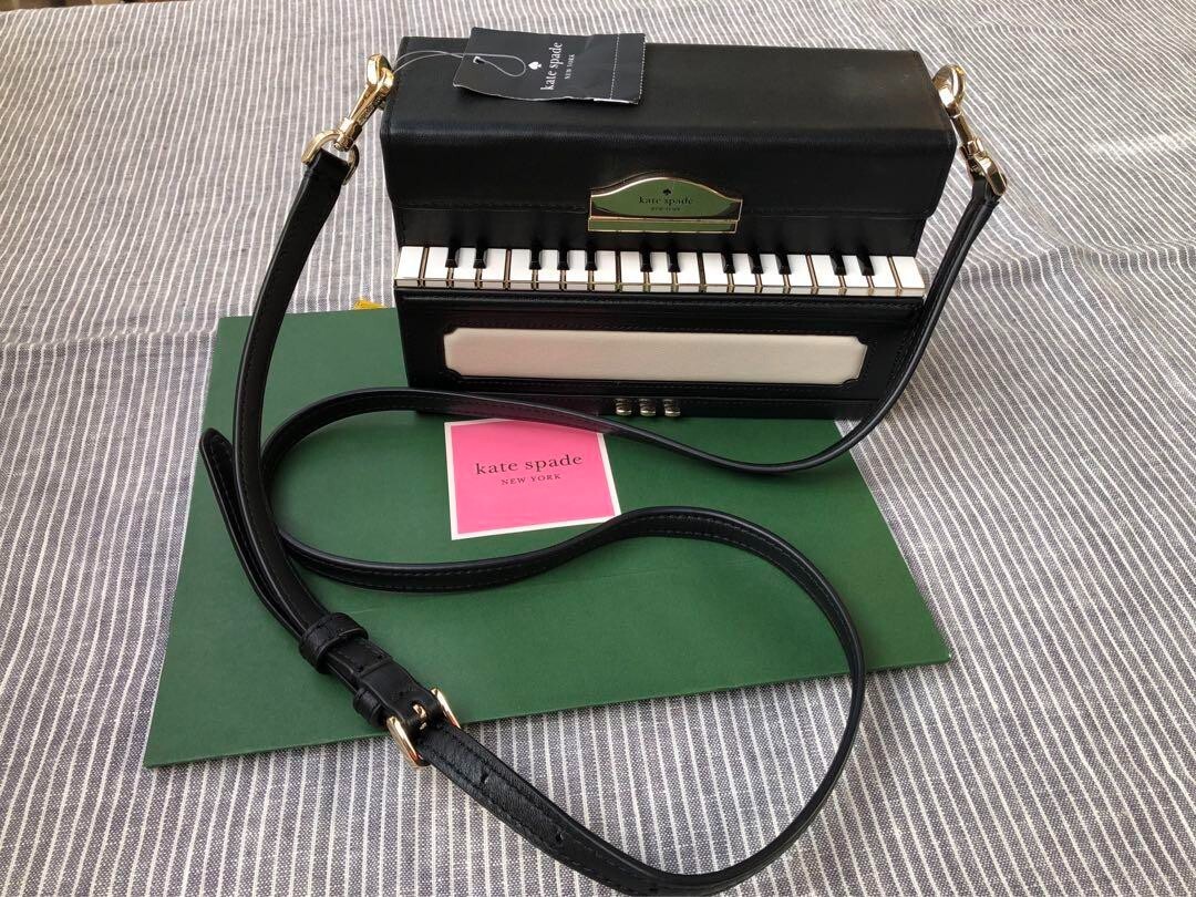 katespade fancy footwark クラッチバッグ　ピアノ katespade fancy footwark クラッチバッグ ピアノ（ピアノ鍵盤