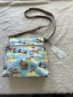 Disney Dooney & Bourke Beaches Nylon Parks/Aulani Fab 5 EUC  display picture 1
