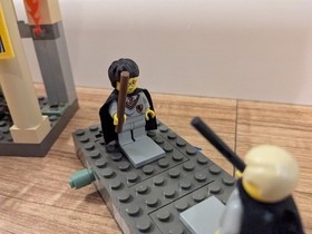 LEGO Harry Potter: The Dueling Club (4733) 100% Complete w/Minifigures