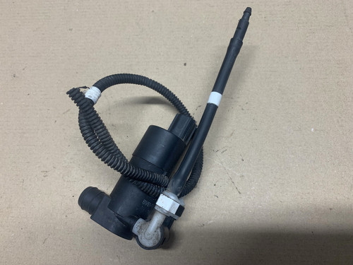 Wischwasserpumpe Scheibenreinigung Ford Focus 3 III DYB BV61-17K624-BA