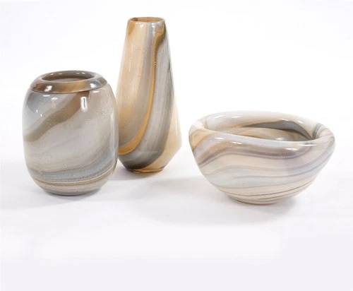 Exquisite Hand-Blown Glass Bowl with Sand Art - Picture 5 of 8