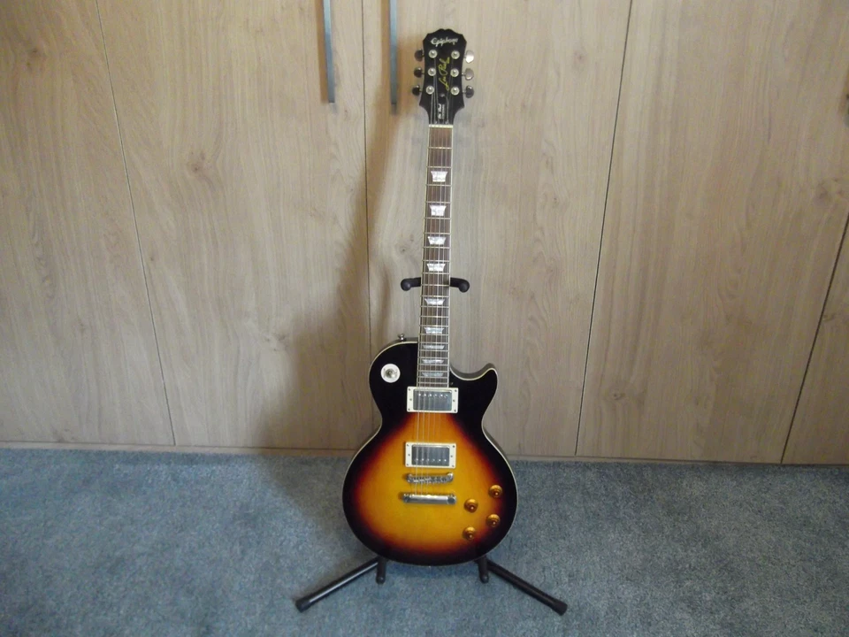 Epiphone Les Paul Standard, photo 1 of 5