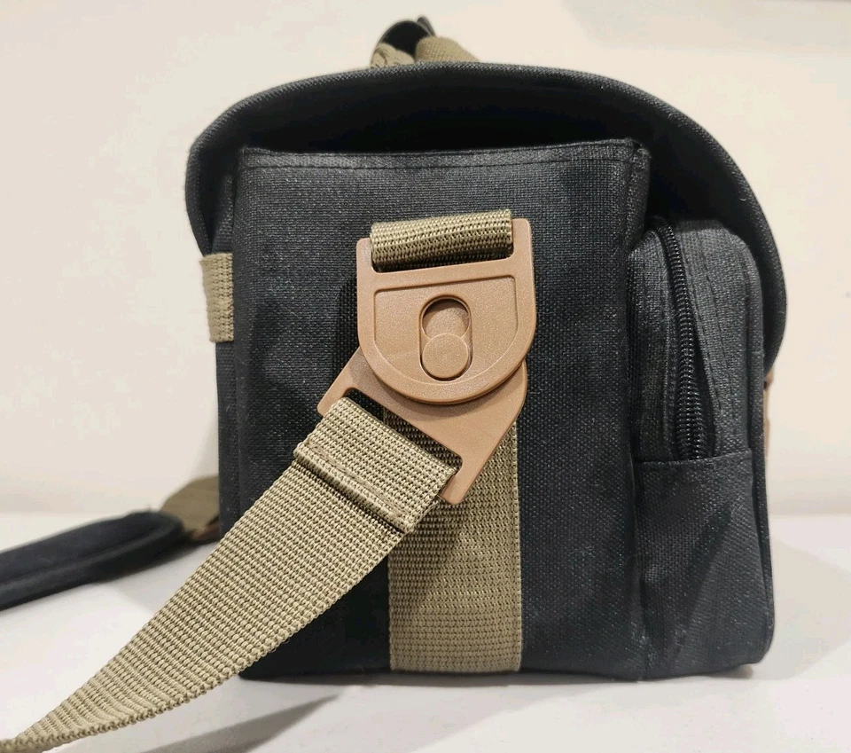 Retro Canon Green Camera Shoulder Strap DSLR Carry Case Bag DSLR 12x7x8 - Image 3 of 4