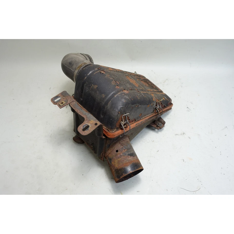 Carcasa de filtro de aire silenciador de admisión de fábrica de 6 cilindros BMW E28 M30 1980-1988 dañada OEM Foto 2 de 4