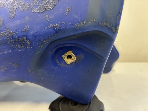 1998-2002 YAMAHA WR400F WR426F WR250F GAS TANK FUEL TANK O.E.M. Pre-owned - Picture 10 of 11