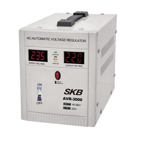 GBC AVR-3000 Stabilizzatore Tensione Digitale 3000VA | Casa Sicura