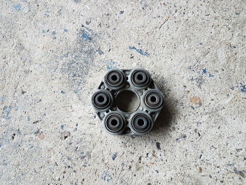 BMW 3er E90 E91 LCI Hardyscheibe Gelenkscheibe 7605629