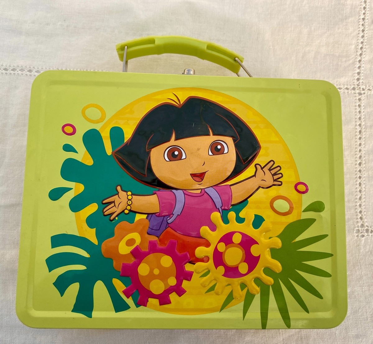 Metal Collectible DORA the Explorer Lunch Box 2009 **Coronavirus