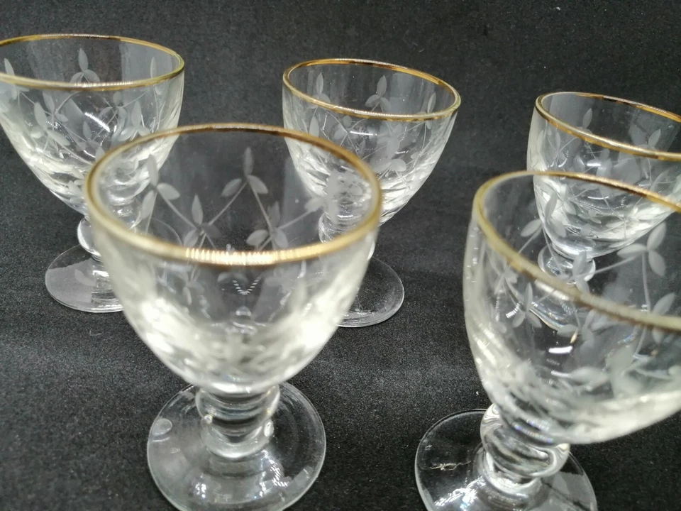 VINTAGE 2 SET OF 6 OLD Glasses LIQUOR WINE SHOTS CUPS golden lines & decorated - Image 3 of 4