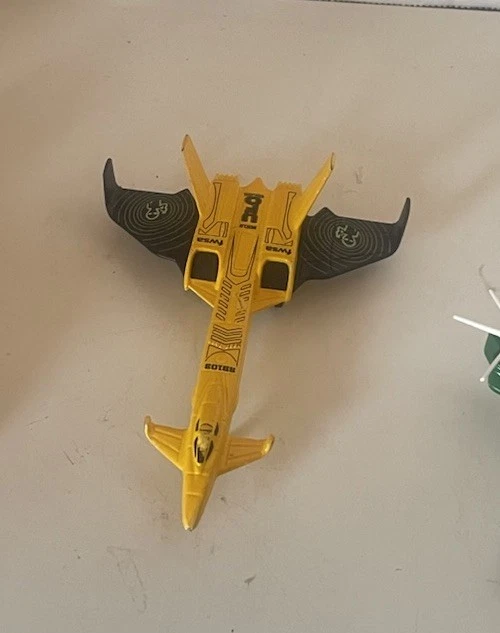 2011 Mattel Matchbox Twin Blast Diecast Jet Airplane Aircraft  - Image 3 of 4