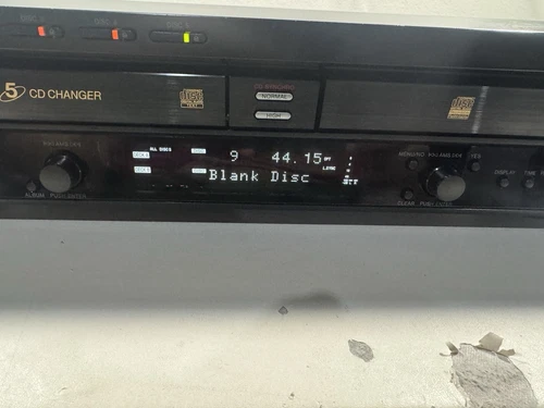 SONY RCD-W500C CD Player / Recorder Fully Functional W/ Remote - 第 14/18 張圖片