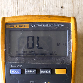 Fluke 175 True RMS Digital Multimeter CAT IV 6000 Count Auto Ranging MIN/MAX