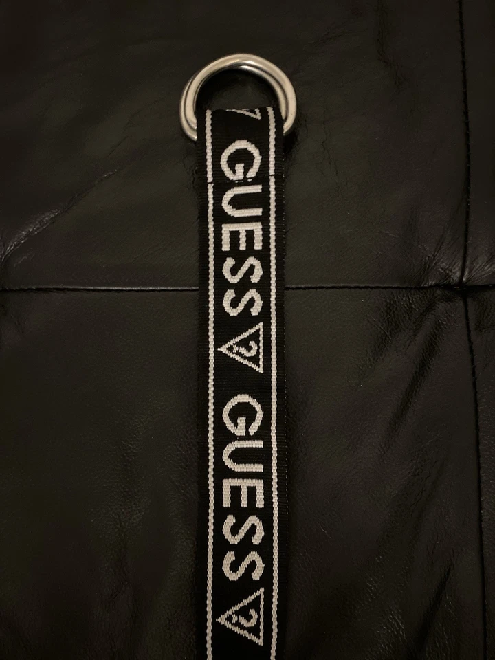 Cinturón de anillo con estampado de logotipo de nailon Guess Foto 2 de 3