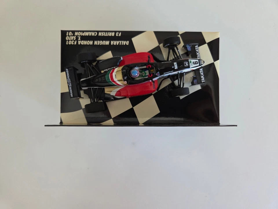 Minichamps 1/43 Dallara Mugen Honda F301 T. Sato - British F3 Champion 2001 - Immagine 3 di 4