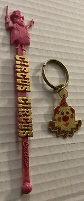 VTG 2 LOT Circus Circus Casino Hotel Vegas Swizzle Clown Keychain Enamel Charm