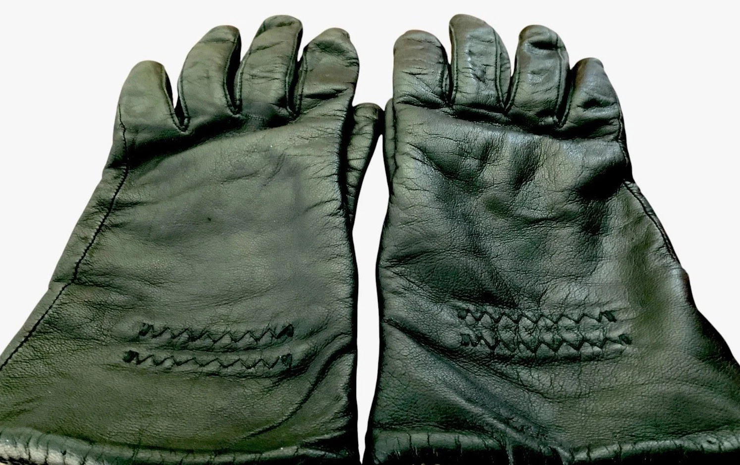Vintage Fownes Women's Black Leather Gloves Size 8 Sherpa Lined Warm EUC