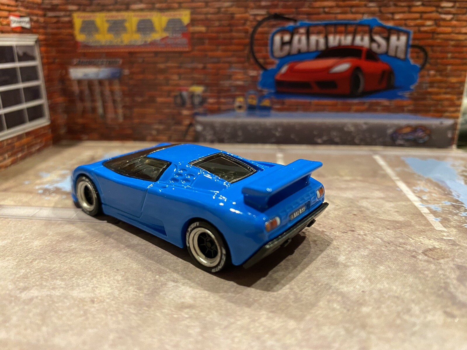 Picture 3 of 8