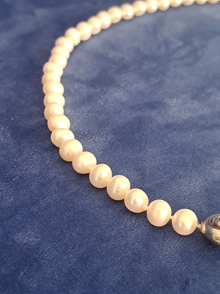 Bellissima Luce, Collana perle di Mare Fermaglio E Centrale Argento 925 - Immagine 2 di 4