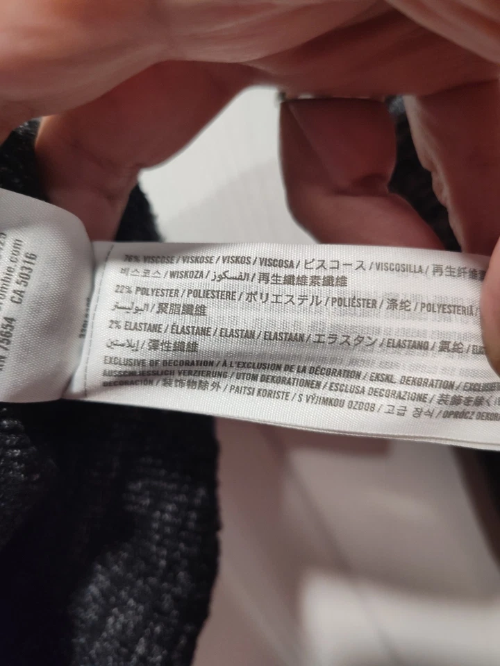 Hollister Black Gray Heather Open-Shoulder Flow Top Scalloped hem Size Medium - Image 4 of 4