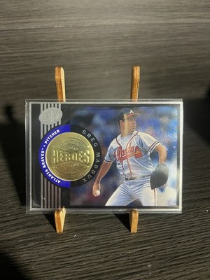 1998 Upper Deck Spx Finite Greg Maddux Heroes Of The Game GOLD /100 Radiance