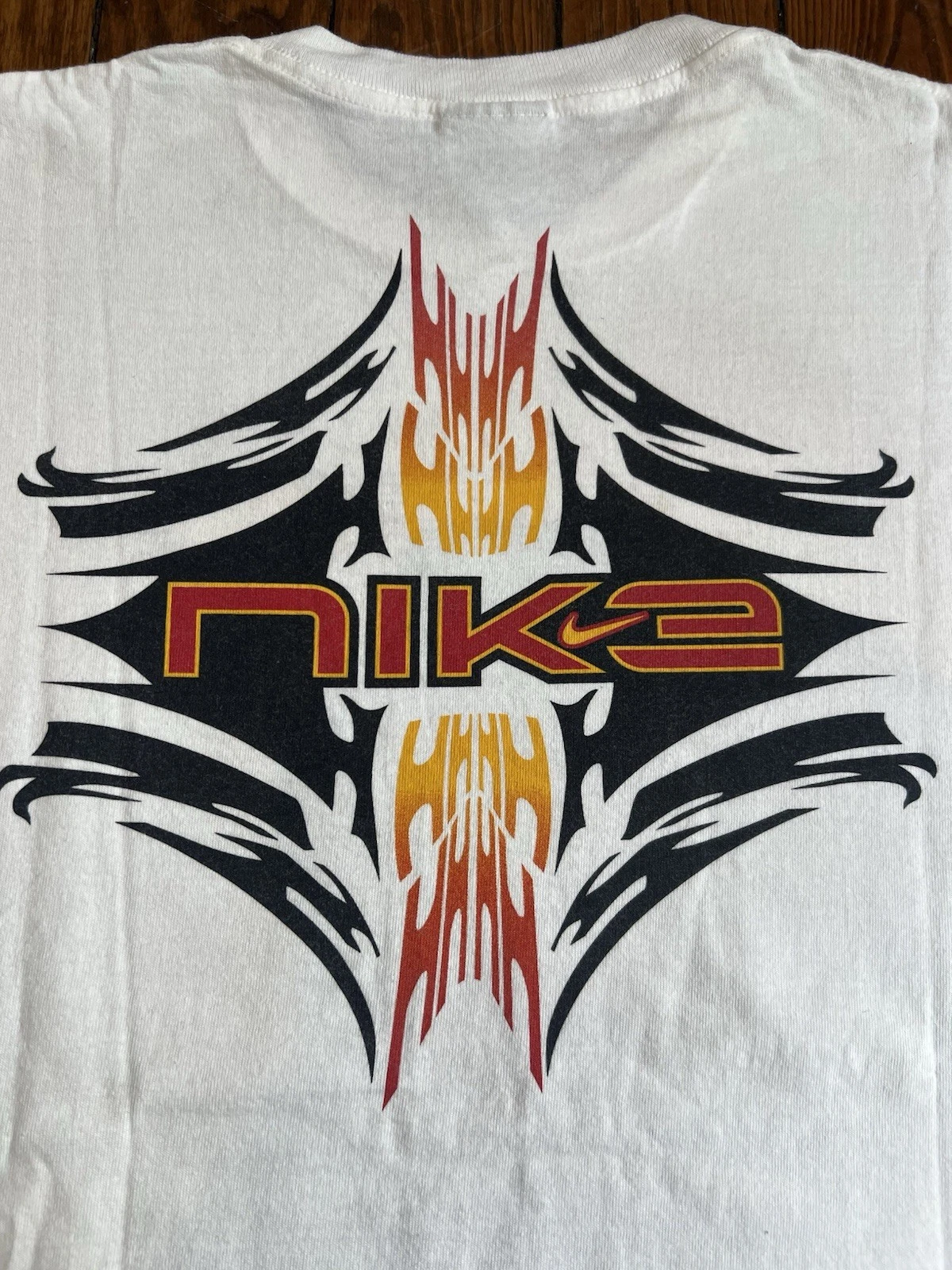 T shirt vintage Nike Flame taille XL Y2K Supreme Swoosh Fire