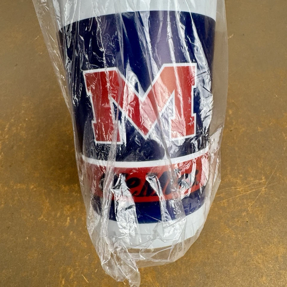 2 Ole Miss Plastic Tablecovers Cups University Of Mississippi Licensed Party USA - Image 2 of 4