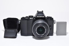 OLYMPUS OM-D E-M5 Black Lens Kit M.ZUIKO DIGITAL 14-42 II R