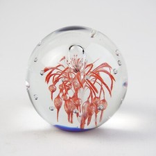 Paperweight Briefbeschwerer Glas rot Handgefertigt mit Luftblasen aus Sammlung