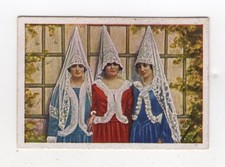 Cigarette Card c1930 Spanish women in National Dress - Mantilla shawl