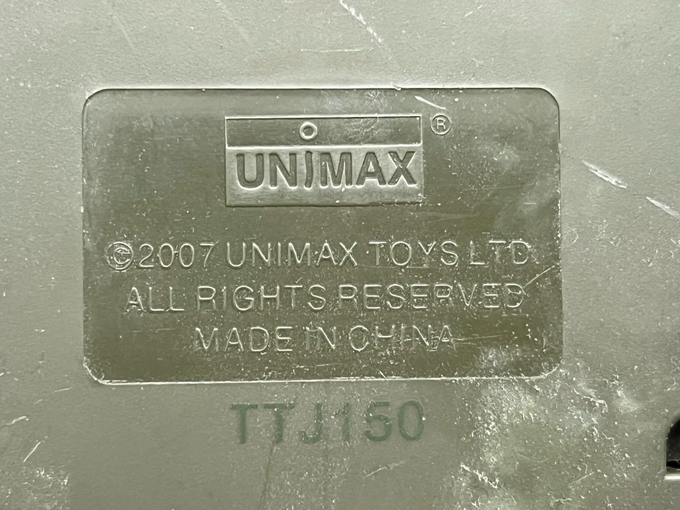 Unimax 2007 Forces of Valor U.S. Bradley Tank Incomplete Read - Image 2 of 4