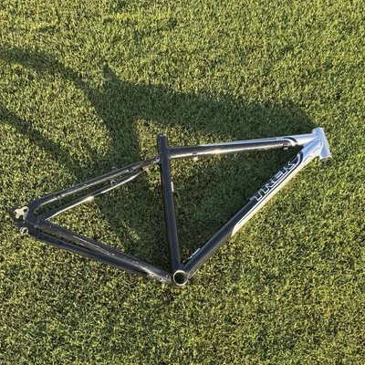 TREK ALPHA7100 3X7 21段変速 アルミフレーム700C Trek 7100 Multitrack 21 speed Bike. Alpha custom 18”/45cm frame