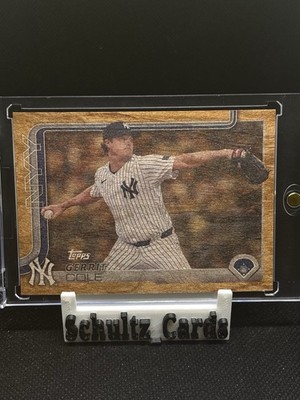 Gerrit Cole - 2025 Topps RARE WOOD PARALLEL /25 SSP - Yankees (last sale 77.50)