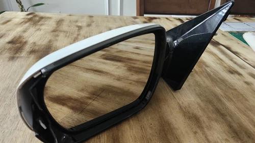 Mirror assembly  2017 Santa Fe SPORT driver's side *** damaged black part ***