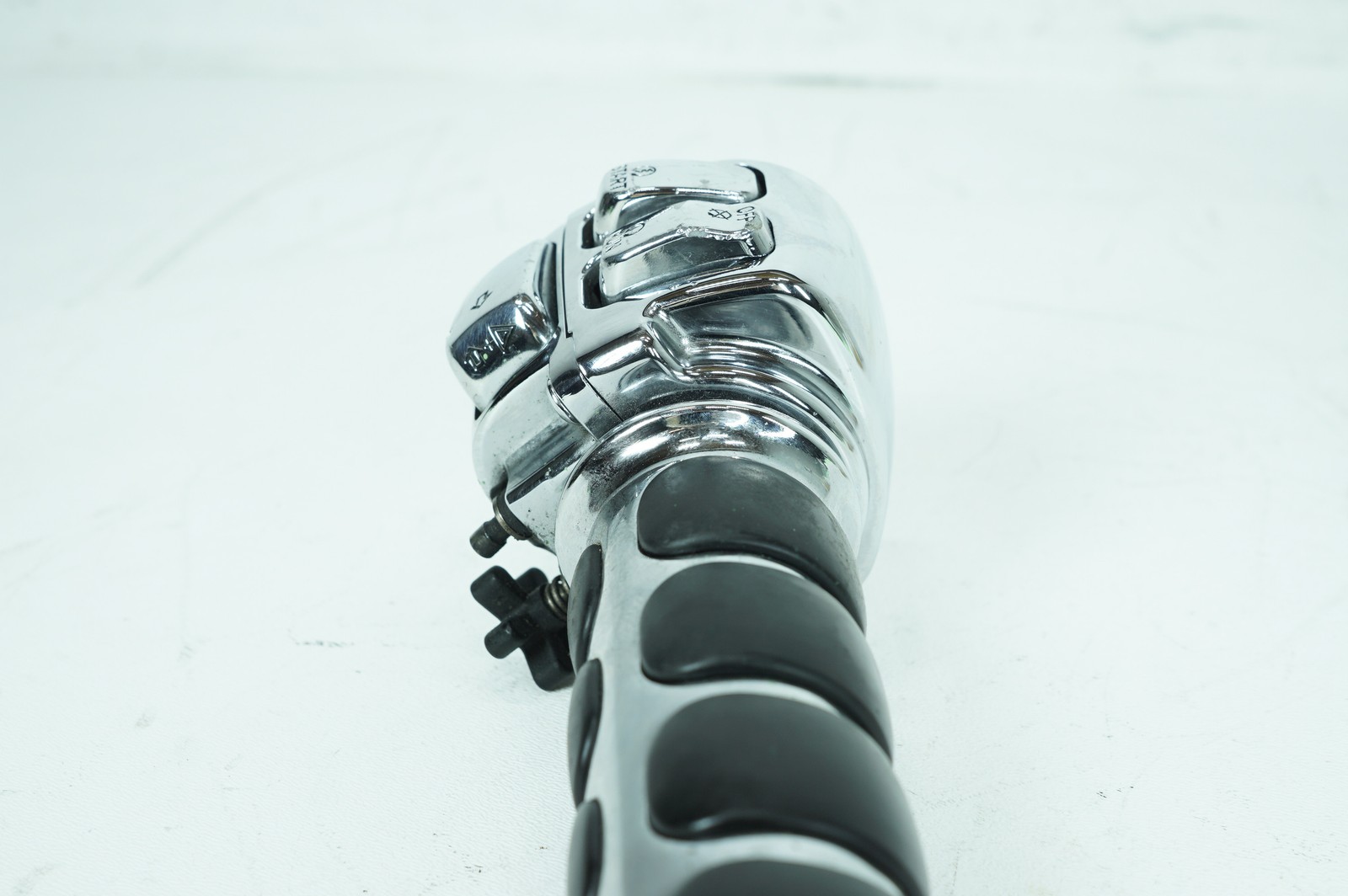 04 Harley Softail FLSTCI Heritage OEM Right Engine Start Kill Switches Controls