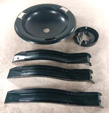 Christmas Tree Stand Metal Green Holds Trees up to 7 Feet Tall