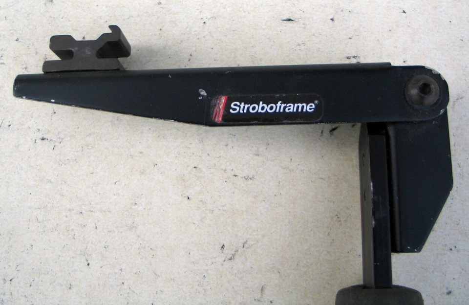Strobeframe Quick Flip Mount - For Parts... missing top red tightening knob - Image 2 of 4