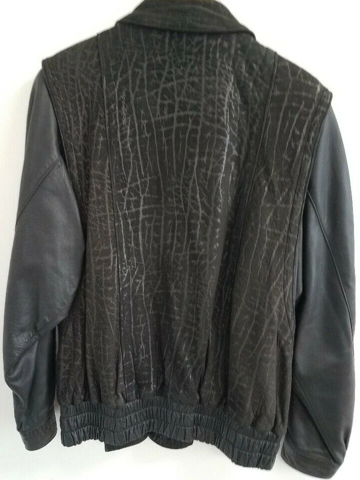 Women’s European Vintage Black Leather Jacket Textured Accents German Sz38/US 6 - Image 2 of 4