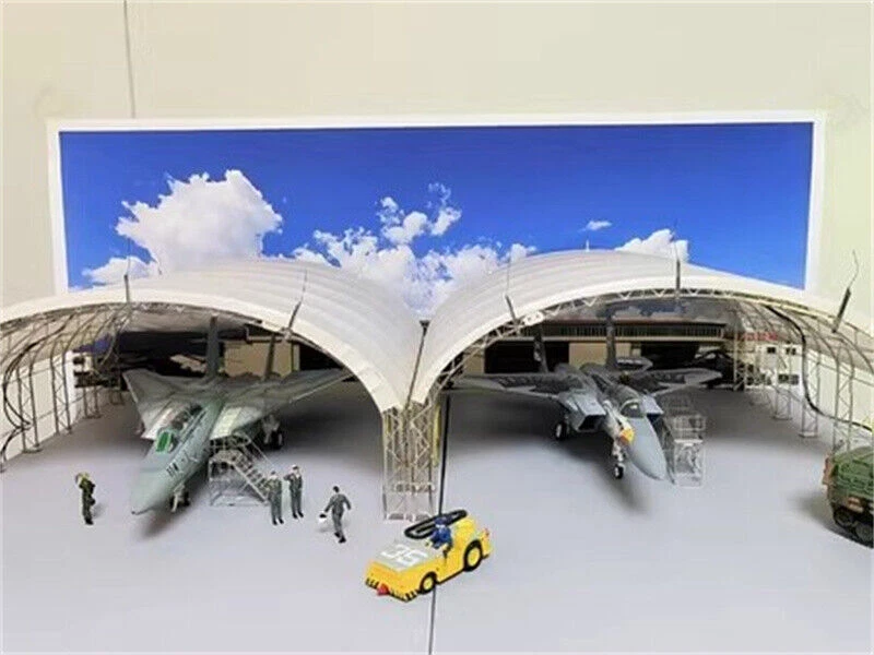 1/72 Military Airport Tarmac Model with Metal Shed LED Light On Aircraft Apron - Image 4 of 4