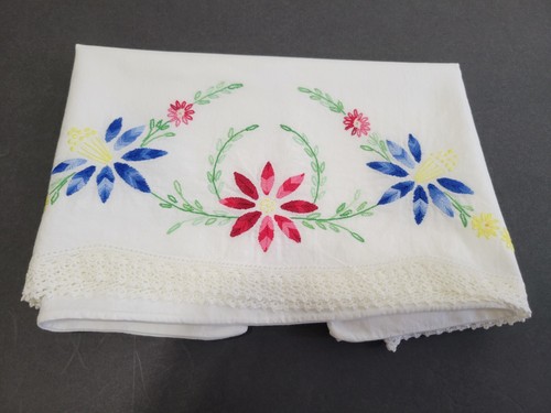 Vintage Baumwolle Kissenbezug Handbestickt Rot Blau Blumen Häkelborte 20"x29" - Bild 9 von 9