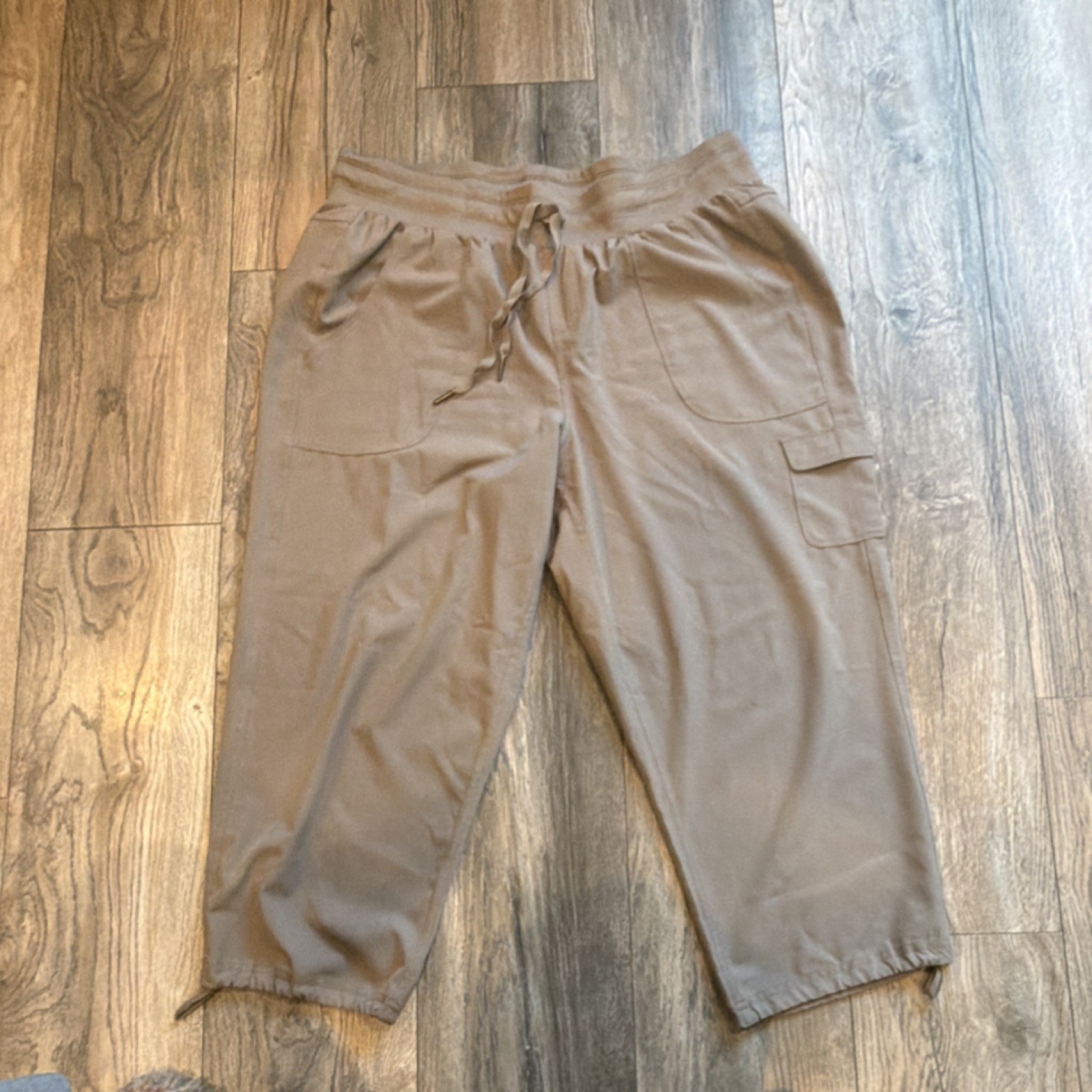 RBX Women's Taupe Capri Pants/Active Wear  Stretch Polyester Spandex Size L