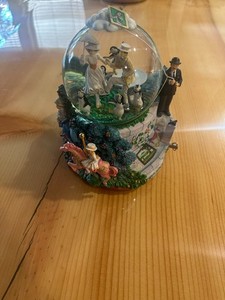 Disney Mary Poppins 'Let's Go Fly a Kite' Musical Motion Snow Globe