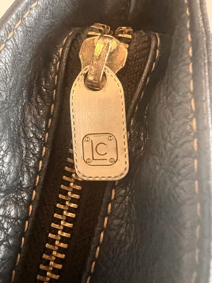 IMPRESIONANTE Bolso de Hombro Hobo de Cuero Negro Vintage Liz Claiborne Herrajes Dorados Foto 4 de 4