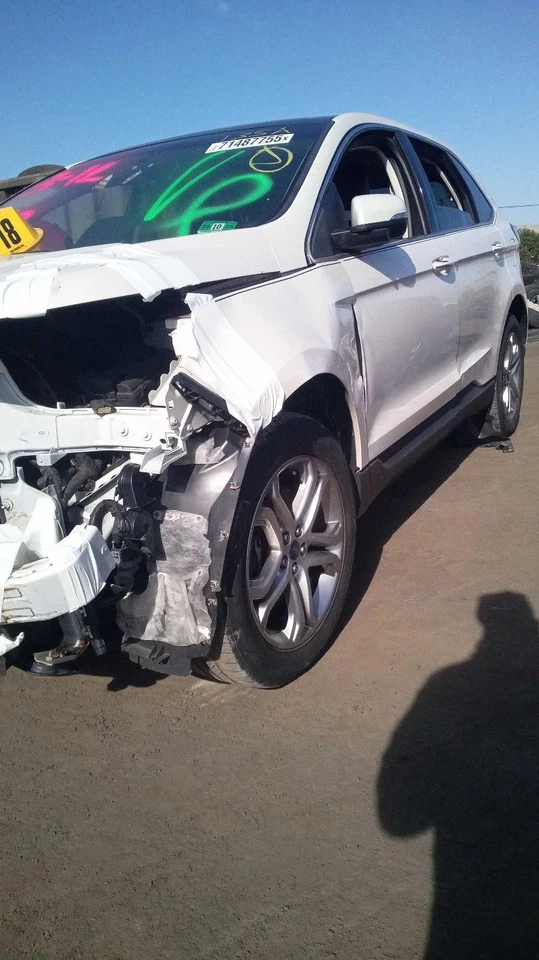 Ford Edge 2016 guardabarros delantero derecho blanco 346142 usado 118 k millas OEM Foto 2 de 4