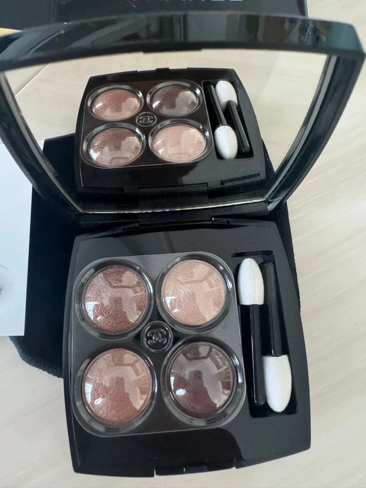 CHANEL Les 4 Ombres 226 Tisse Rivoli Quad Paleta de Sombras de Ojos 4 Colores... - Imagen 3 de 4