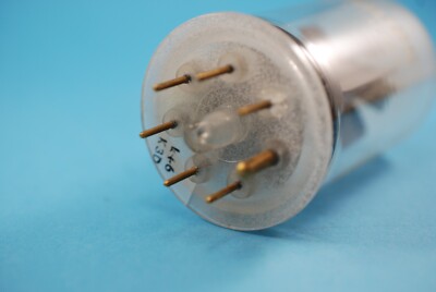 アンプ QQE 06/40 Philips Philips QQE06/40 Double Tetrode Power Output Tube AX9903