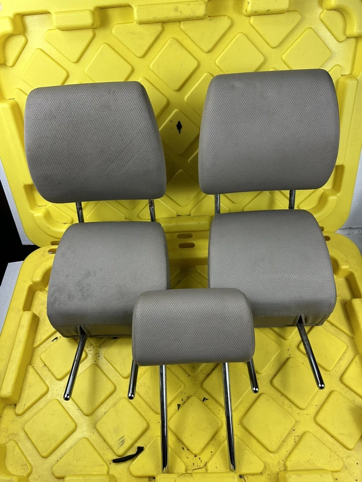 2009-2011 SUZUKI EQUATOR Rear Front Seat Headrest Back Head Rest - Image 4 of 4