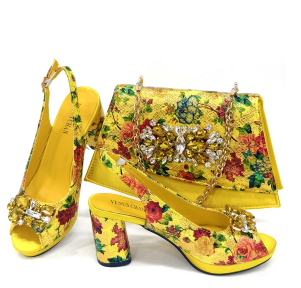 Fiesta Último Diseño y Bolso Conjunto Sandalias Zapatos Italianos con Bolso Zapatos a Juego Foto 2 de 4