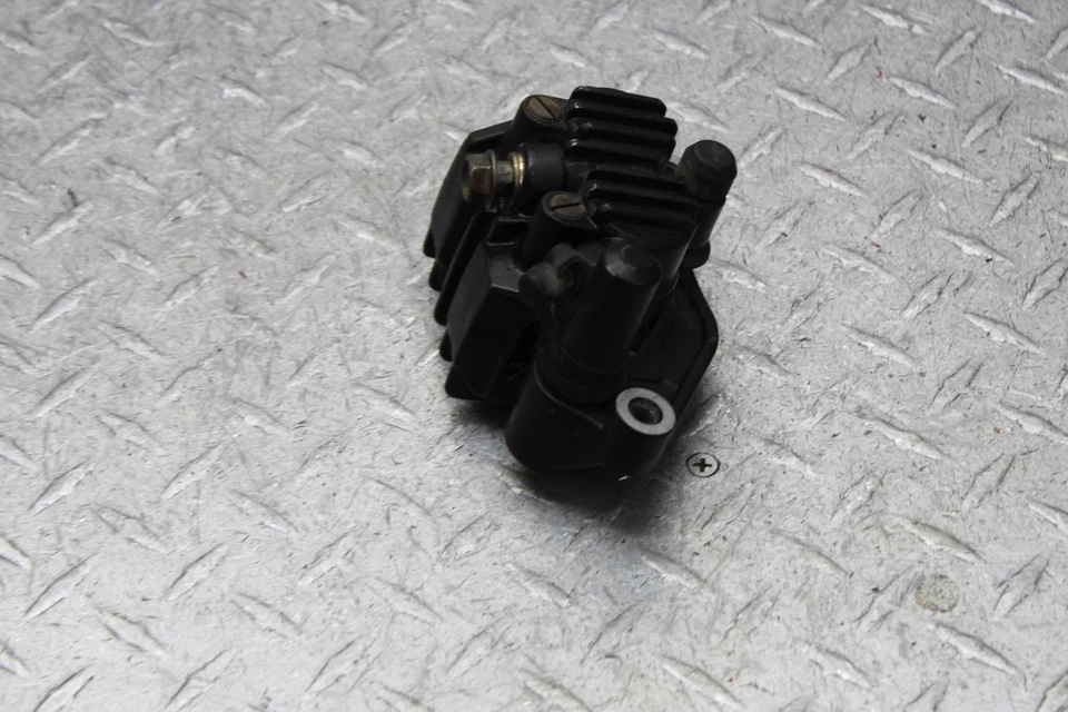 Pinza de freno delantera izquierda Honda XL600R 1983 45100-MG3-006 Foto 4 de 4