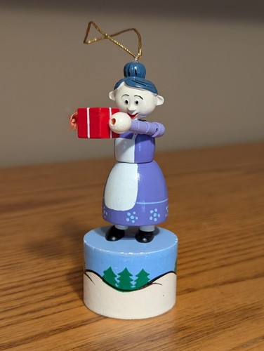 RUDOLPH Red-Nosed REINDEER 2004 Wooden THUMB Push UP Puppet MRS. CLAUS w/ Tag